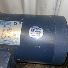 NEW 1.5HP LEESON 1140RPM 56C TEFC 3PH MOTOR 113634.00