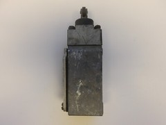 RB DENISON P/N: C4 JK2 LIMIT SWITCH HEAVY DUTY ROLLER PLUNGER