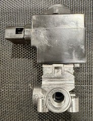 Volvo VOE8158342 24V Solenoid Valve A25C A35D A40D OEM