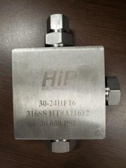 HIP 30-24HF16 316SS HT #A11612 30,000PSI High Pressure Crosses