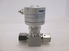 Fujikin O.P. 3.5-7kgf/cm2G Pneumatic Valve, N.O, Used