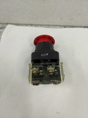 Allen Bradley 800T -FX D4 SER N Red Push-pull Button (20CB3