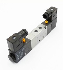 EMC E.MC N2R352C-06E4 N2R352C-06 24VDC solenoid valve solenoid valve -unused/original packaging-