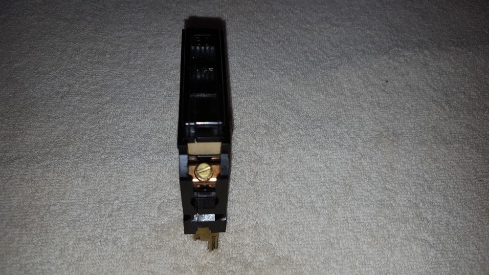 Square D QO130 Single Pole 30 Amp Plug In Long Stab Breaker GROOVED TOGGLE
