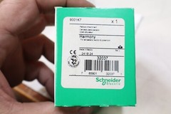New Schneider Electric / Harmony 9001K7 Padlock Attachment for Push Buttons