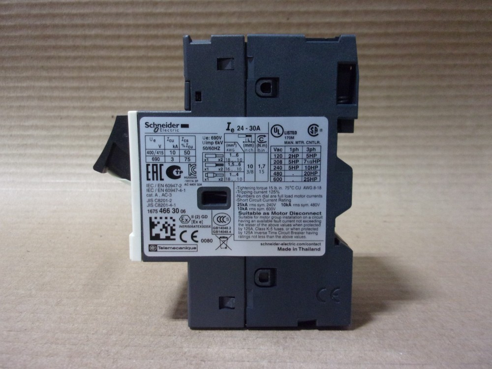 NEW Schneider Electric GV2ME32 Motor Circuit Breaker 3 Pole 440v 24-32 Amp
