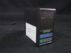 RKC F400FP11-8-JH-NNN-4N Temperature Controller, Range: -199.9-500.0’C JPT1