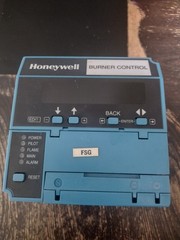 Honeywell RM7895 A 1014 Burner Control Complete System Tested Working