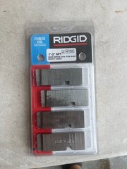 RIDGID 47790 1″-2″ NPT Stainless Steel High Speed UNV Pipe Dies Right Handed New
