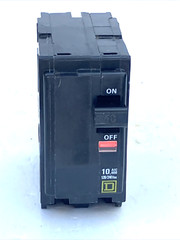 Square D QO240 40 Amp 2 Pole Yellow “D” QO Plug-in Circuit Breaker 120/240 USED