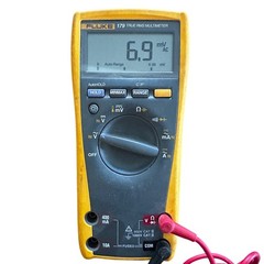 Fluke 179 True RMS Digital Multimeter Backlight Temp CAT III 1000V AC/DC Yellow