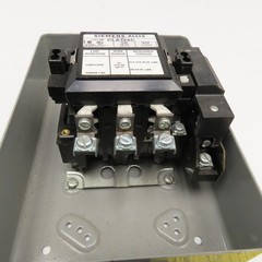 Siemens Allis CLA134C 480V Enclosed Lighting Contactor 30A Ballast 120V Coil NOS