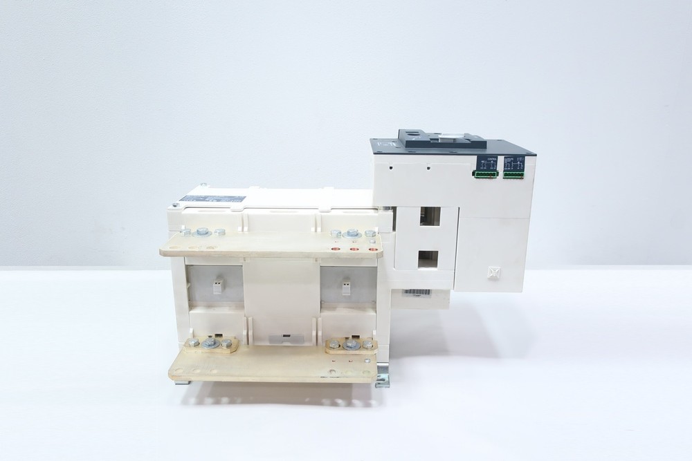 Socomec 19ES4200 SIRCO MOT DC ESS Multipolar Load Break Switch 2000a 1500v-ac