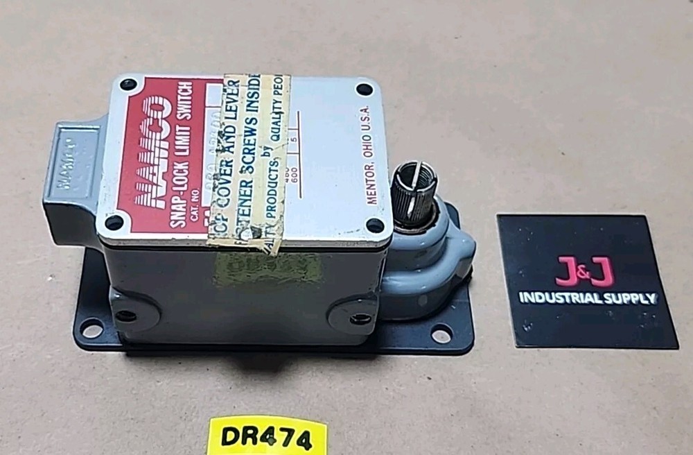 *NEW SURPLUS* Namco EA060-12100 Snap-lock Limit Switch [NO SCREWS] + Warranty!