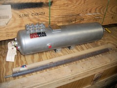 NEW AESSEAL STAINLESS VESSEL MODEL SSE25 SIZE 25 LITRE 6.6 GAL. MFG. DATE 201
