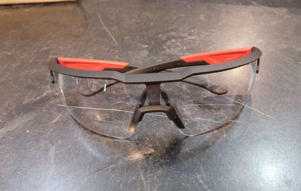 Milwaukee 48-73-2209 +3.00 Magnified Anti-Scratch Safety Glasses Open Box