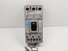 Siemens FXD63B250 Sentron 250A Circuit Breaker 3 Pole 600V Used WITH 6 LUGS