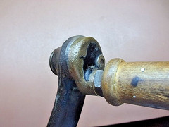 Antique Cast Iron Hand Turn No. 13224 Crank Handle Embossed ’48 Revs Per Min’