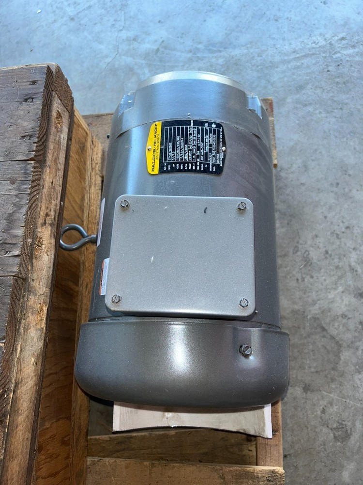 Baldor 7-1/2HP AC Electric Motor 3450RPM 230/460V 3PH 213TCZ Frame Smooth Shaft