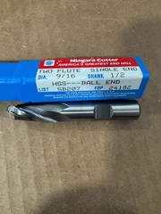 Niagara Cutter 24182, 9/16″ X 1/2″ Shank Two Flute End Mill HSS-Ball End New