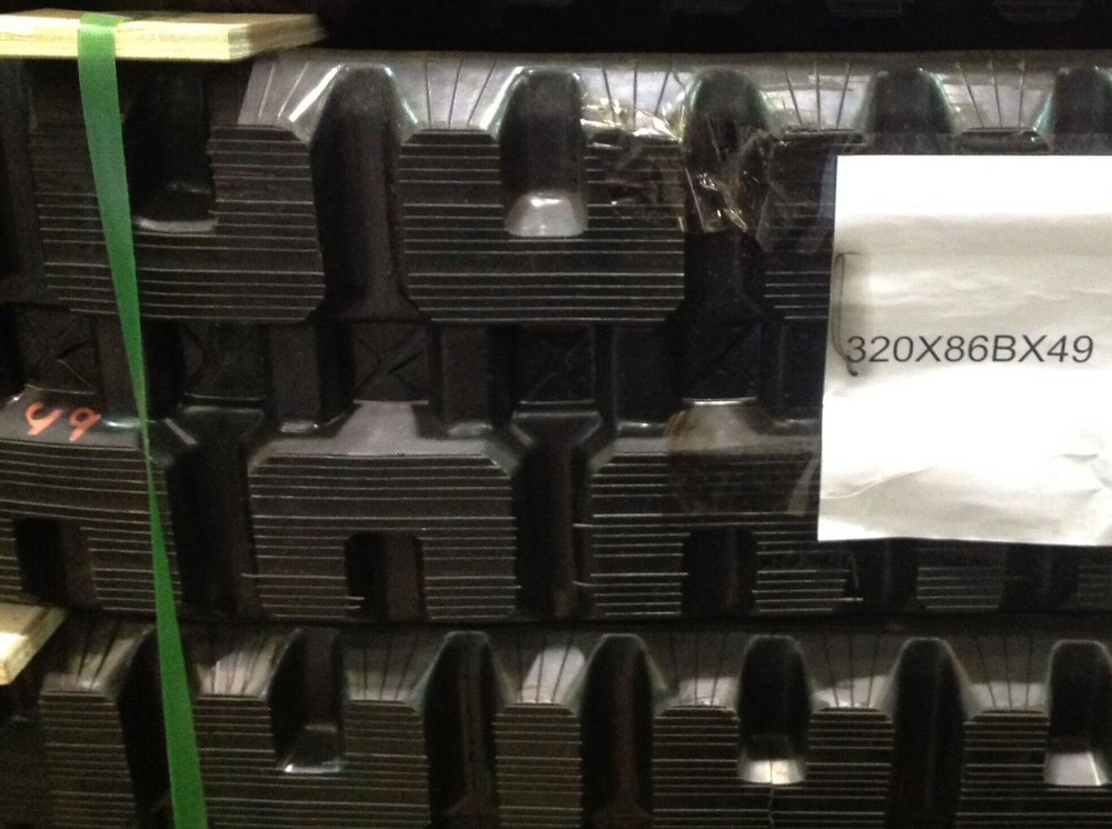 (2-Tracks) Bobcat Rubber Track T180 T190 T550 T570 T590 T595 320x86x49.