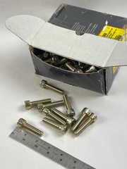 Unbrako Socket Head Cap M10x40 Zinc Yellow CR3 1181397 100-Pack