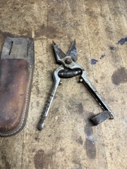 Vintage Old Original Wool Sheep Shears Farm Barn Hand Tool Leather Holster USA