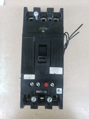 GE TFJ236200 BREAKER WSHUNT ANDSHUNT TRIP 200A 600V 3PH USED