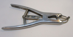 Vintage 1940’s Elastrator Castrating Dehorning Tool w Box San Francisco CA USA