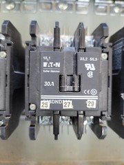 EATON C25DND330A DEFINITE PURPOSE CONTACTOR 120v Coil AC 50/60HZ – 3-POLE
