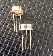 ( lot of 2 ) LM309H TO-39 Gold Leads Positive Voltage Regulator NOS , Excellent