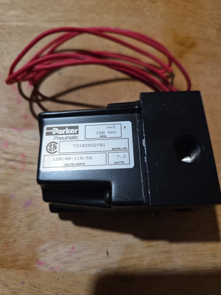 PARKER PNEUMATIC T21025D2F01 SOLENOID VALVE 150PSIG 110/120V 7.2W New Open Box
