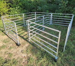 ALUMINUM 5 FT X 10 FT 6 RAIL 40″ TALL SHEEP & GOAT ADD-ON STALL KIT PANEL PEN