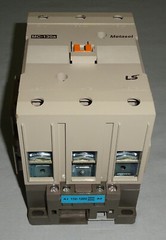 LS Metasol MC-130A Contactor MC130A Coil Voltage 120VAC 3 Pole NEW