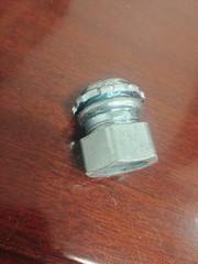 (50) Raco Hubbell 2902 1/2″ Concrete Tight Compression Connector for Steel EMT