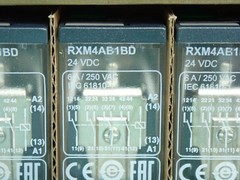 SCHNEIDER ELECTRIC PLUG-IN MINIATURE RELAY, 10PCS RXM4AB1BD