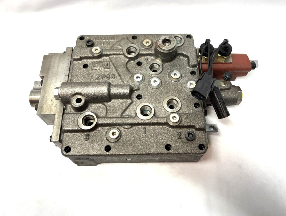 John Deere AT129459 Hydraulic Actuated Control Valve, New 644E/EZ/ER