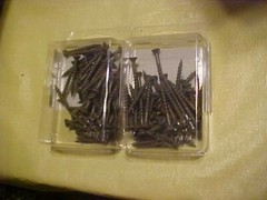 Qty of 100 ( 2 boxes of 50) #8 x 1-1/2″ Brown Square Drive Exterior screws