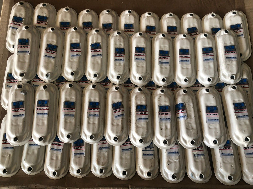 LOT OF (53) THOMAS & BETTS OCAL BLUE 2″ WHITE PVC COATED CONDUIT BODY COVERS