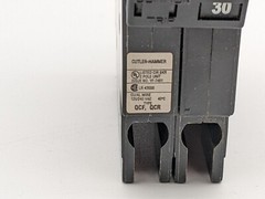 Cutler Hammer QCR2030 Circuit Breaker 30 Amp 2 Pole 120/240 VAC QCR DIN Rail NOS