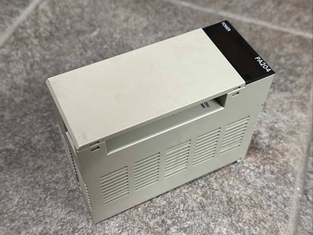 OMRON C200HW-PA204 Power Supply Unit 100-120/200-240V 120VA FAST SHIPPING