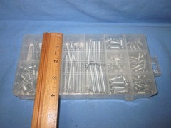 200 Piece Assortment of Springs