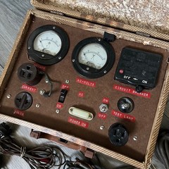 Vintage Portable Electrical Test Box Voltmeter Ammeter Experiment Field Test Kit