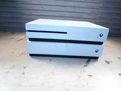 X2 MICROSOFT XBOX ONE S 1681 WHITE CONSOLE / ALL DIGITAL EDITION