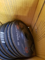 Lot of 7 Walter 08H600 6″ x 1/4″ x 7/8″ Allsteel High Performance Grinding Wheel