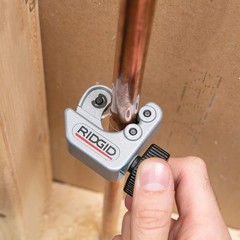 CC247 Model 101 Close Quarters Tubing Cutter, 1/4-inch to 1-1/8-inch Tube Cut…