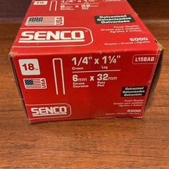 Senco Galvanized Finish Staples L15BAB 1/4″ X 1 1/4″ USA, 4 Pounds, 18 Gauge