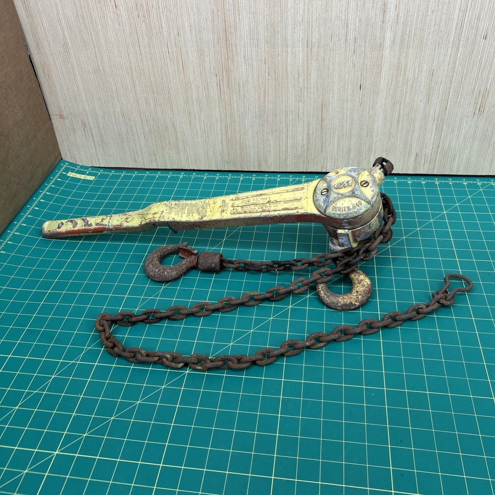CM Columbus Mckinnon 640 Series USA Manual Lever Chain Hoist 3/4 ton SHOWS WEAR