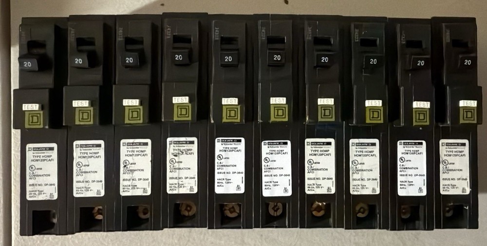 10PCS SQUARE D HOMELINE HOM120PCAFI HOM120PCAFIC 20A AFCI PLUG ON NEUTRAL