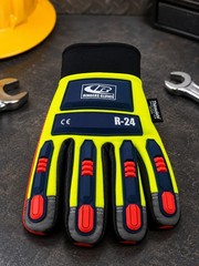 Ringers Gloves R-24 Hi-Vis Impact Protection Thinsulate Work Gloves Size L OR XL